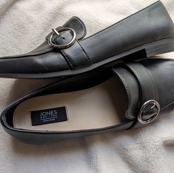 Shoes - Picture 2 of 2